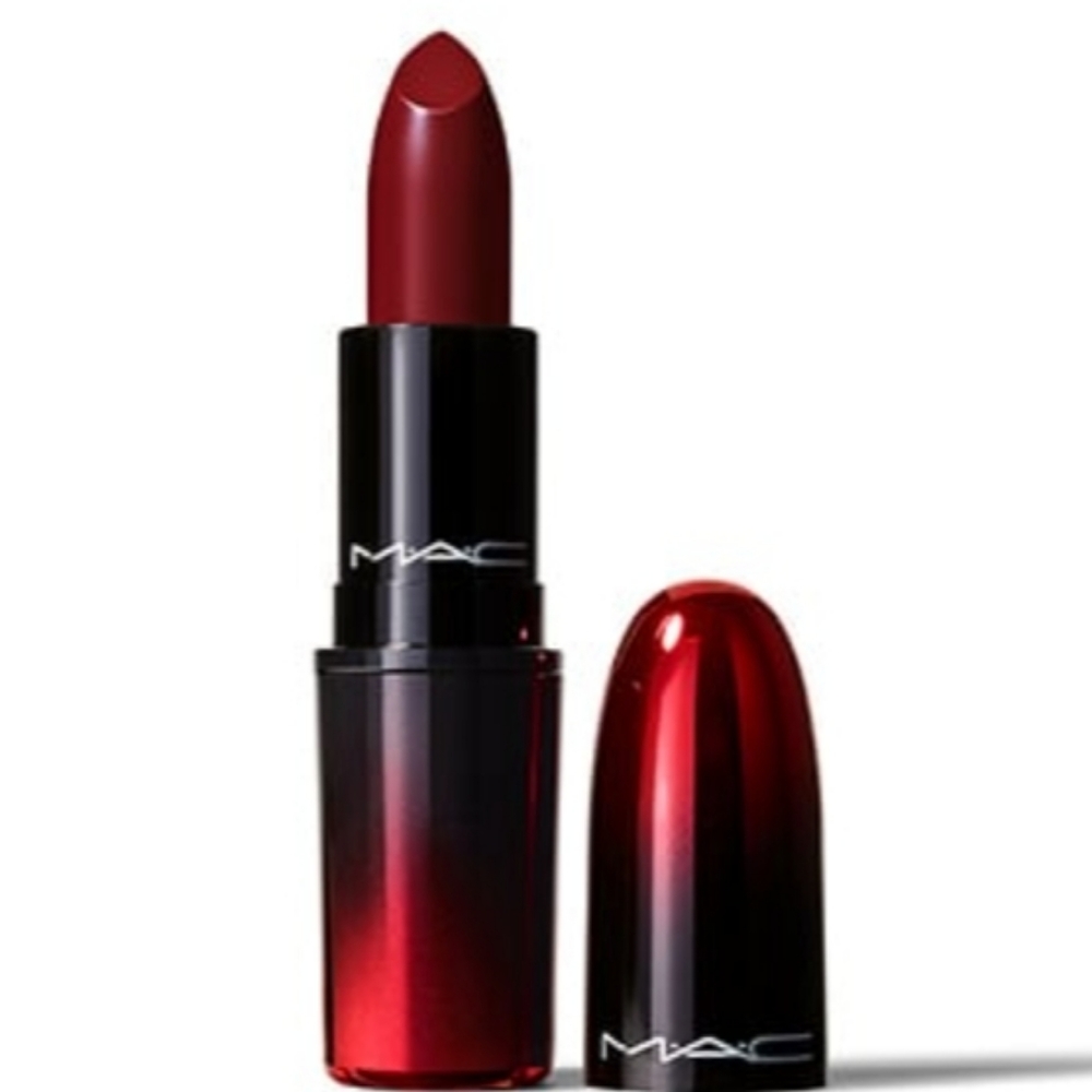 MAC Maison Rouge Love Me Lipstick